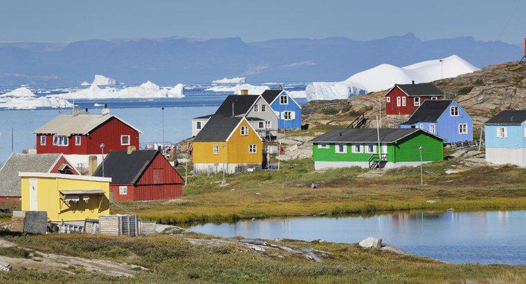 Groenlanda face parte din America de Nord?