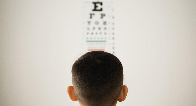 Cum folosiți o diagramă standard pentru examenul ocular?