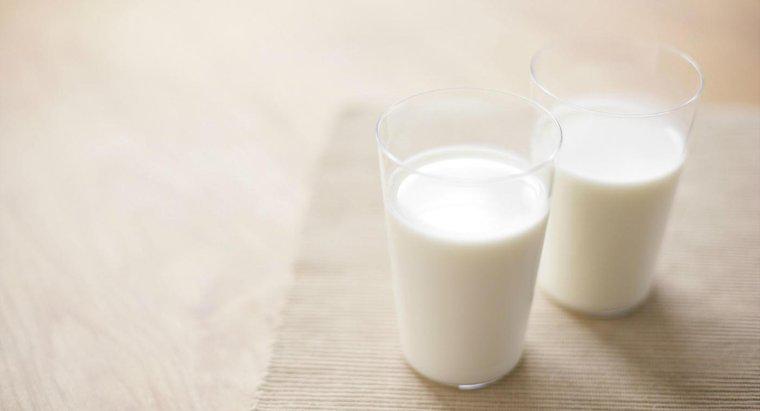Cât de mult lapte ar trebui să bea un teen o zi?