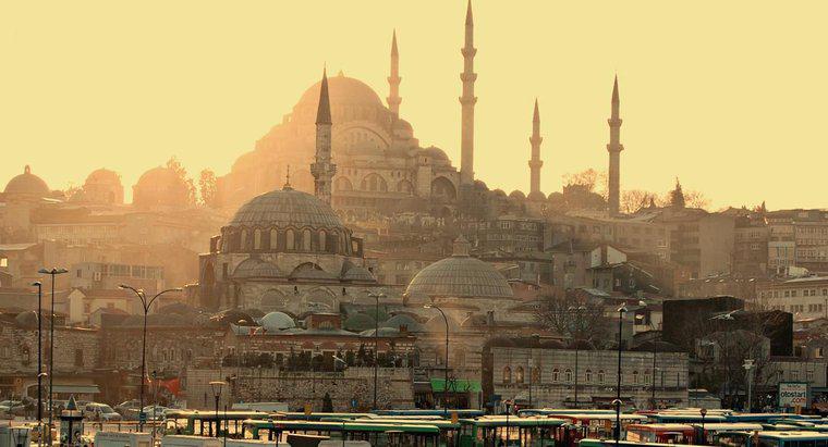 Care este principala religie în Turcia?
