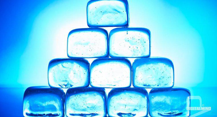 Cum influențează forma unui cub de gheață cât de repede se topește?