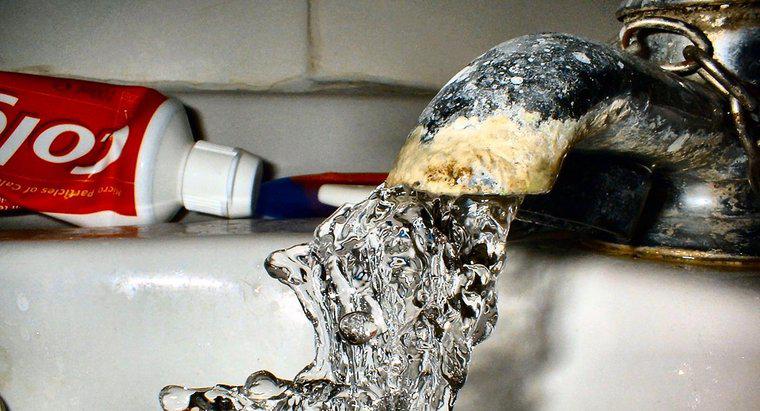 Cum eliminați calcarul din robinete?