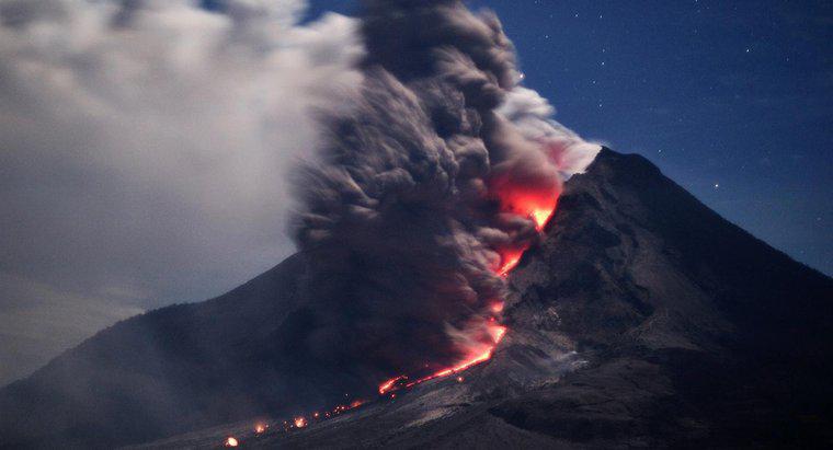 Cum influențează vulcani oamenii?