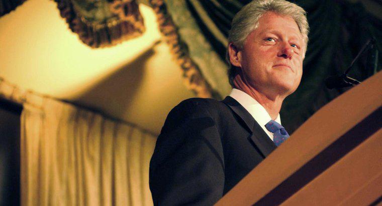 Ce a făcut Bill Clinton ca comandant-șef?